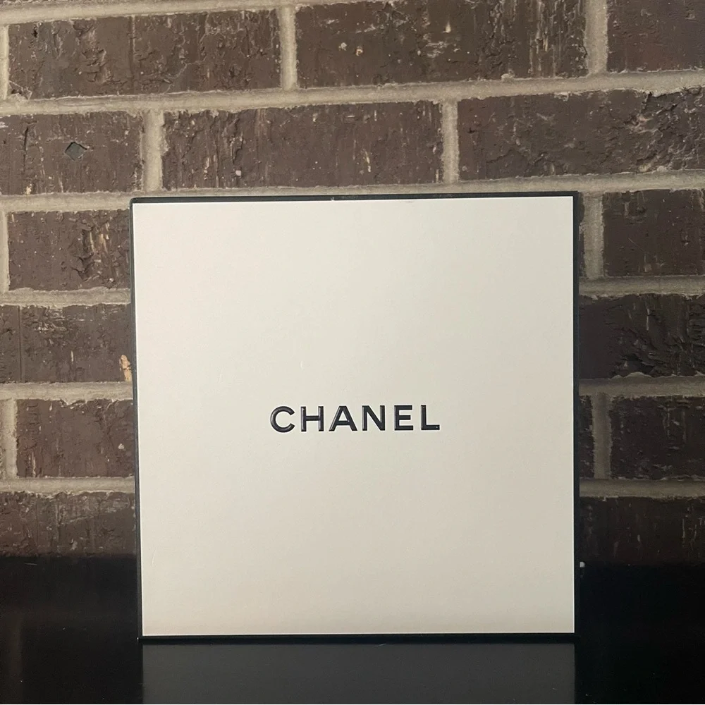 Chanel Giftbox